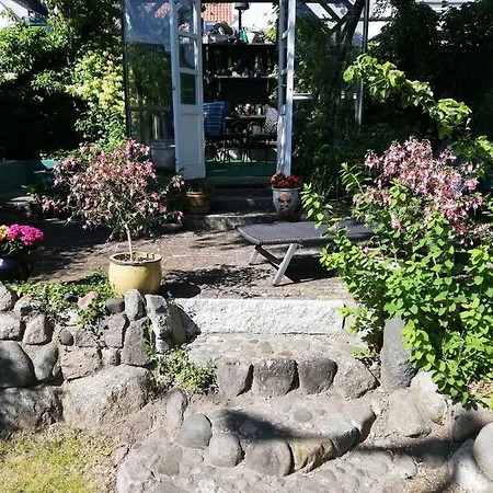 Idyllisk Byhus I Centrum Af Svendborg Bed & Breakfast