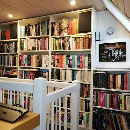 Idyllisk Byhus I Centrum Af Svendborg Bed & Breakfast *
